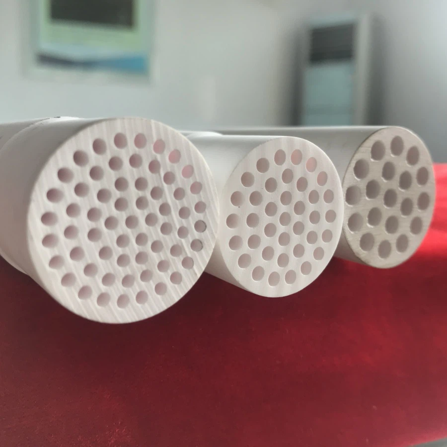 Keramická membrána pro oddělení olejové vody